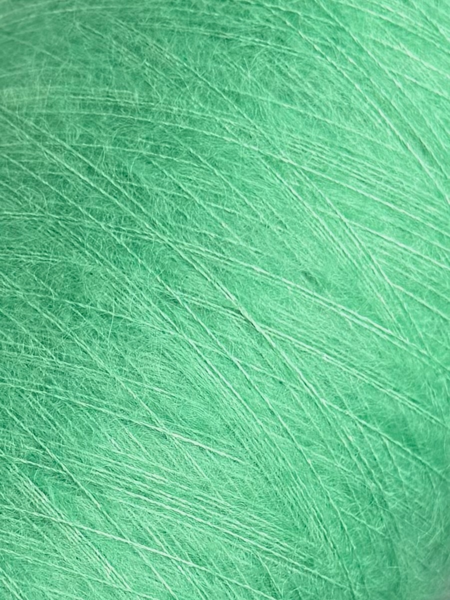 Manifattura Sesia Art. Vivienne 850 m / 100 g – Filato in kid mohair e seta mulberry col. Verde giada 1729